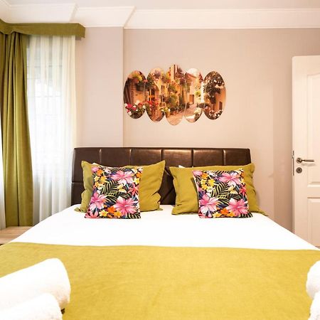 Sirena'S Suites Istanboel Buitenkant foto